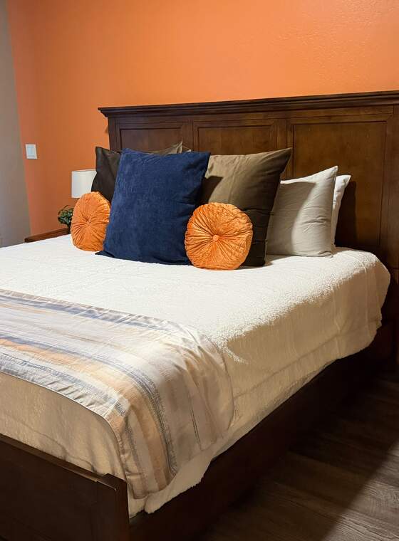 A Verde Valley bedroom made up with fresh linens after a turnover